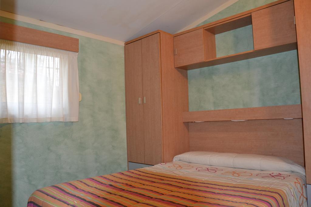 Camping Fuentes Blancas Бургос Экстерьер фото