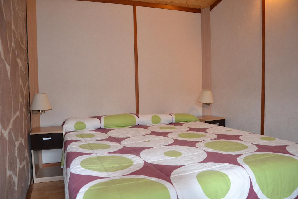 Camping Fuentes Blancas Бургос Номер фото